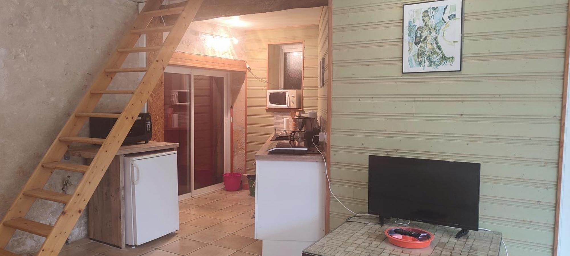 Gite Cosy, Sur Jardin, Terrasse Privee, Parking Au Calme En Rdc Gemozac Exterior photo
