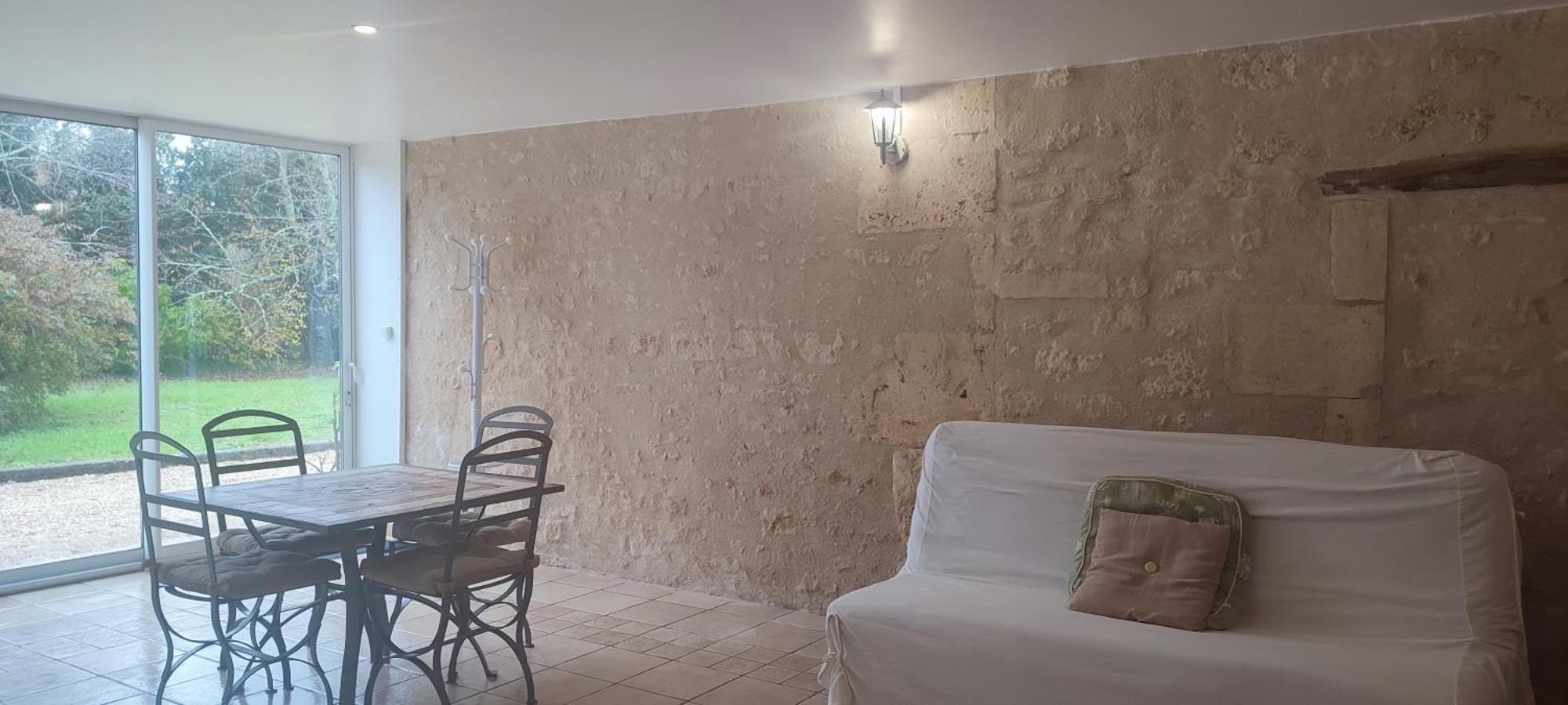 Gite Cosy, Sur Jardin, Terrasse Privee, Parking Au Calme En Rdc Gemozac Exterior photo